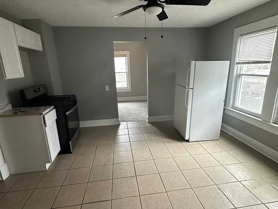 4520 Bush Ave #4