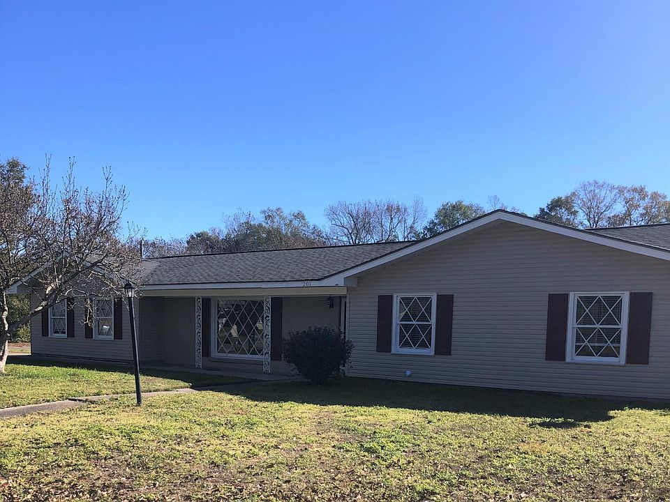 1st image of 201 Oakwood Dr