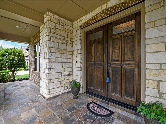 4th image of 27414 Overland Gap Ct