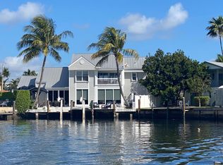910 Jasmine Dr, Delray Beach, FL 33483