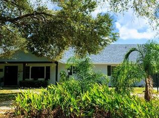 3250 49th St, Sarasota, FL 34235