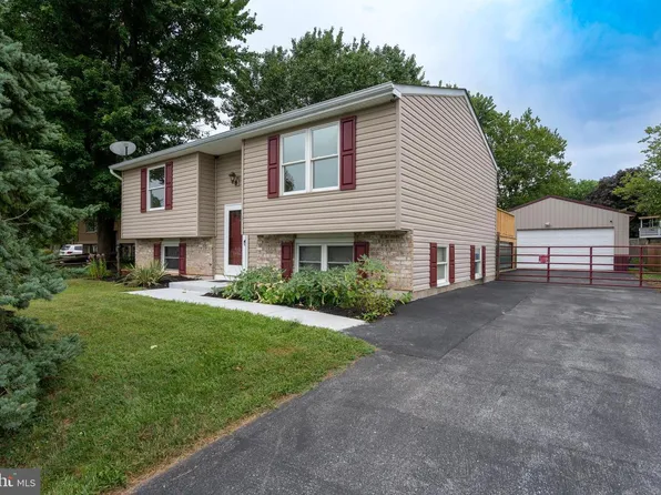 2 Zephyr Ct, Taneytown, MD 21787