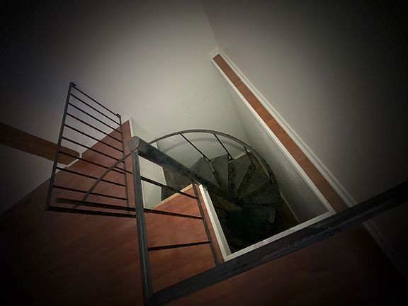 4th image of 311 W Marshall St APT 211