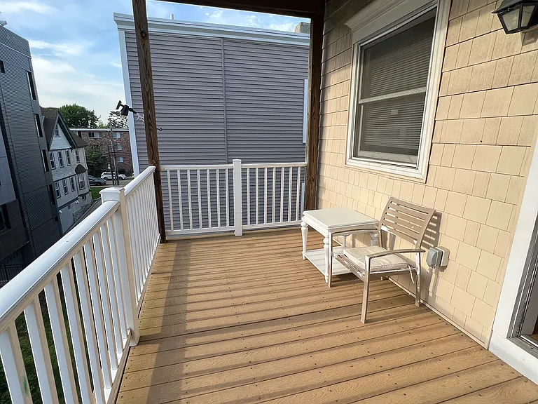 Gardner Ter — Photo 1