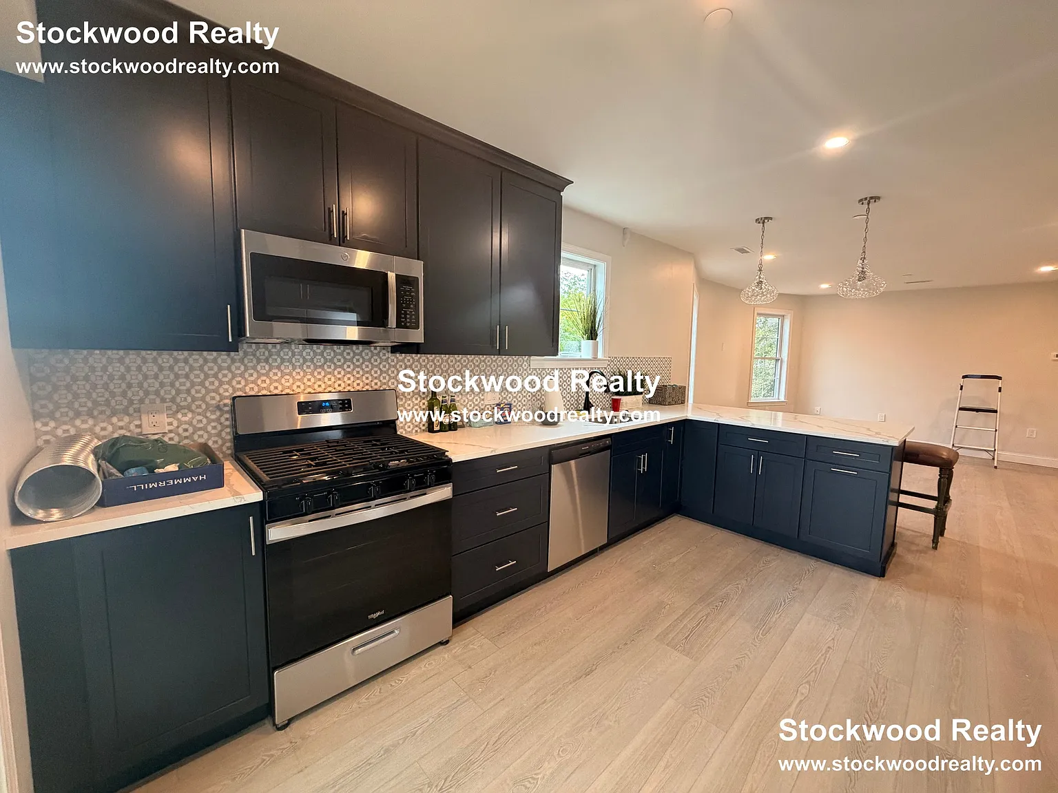 2 bed, 1150 sqft, $3,400 — Photo 1