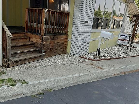 2nd image of 35 Creekside Dr