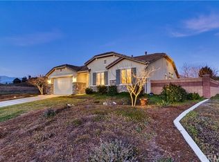 11913 Crafton Pointe Dr, Yucaipa, CA 92399