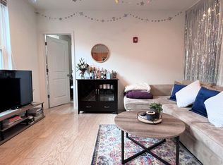1627 Wallace St APT 3F, Philadelphia, PA 19130