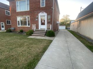 6190 Ridge Rd, Parma, OH 44129