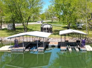 31 Lake Viking Ter, Gallatin, MO 64640