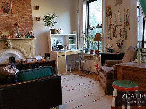 4th image of 179 Park Pl APT 6