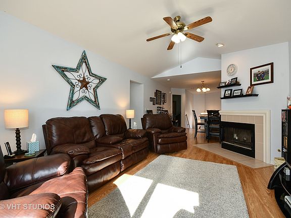 5th image of 716 Hoover Dr #716