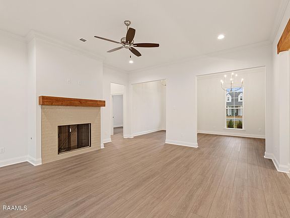 3rd image of 3311 Daisy Meadows Ln