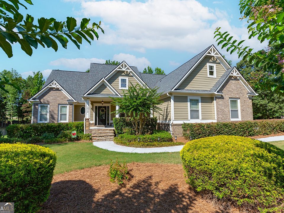 1st image of 1512 Caroline Way