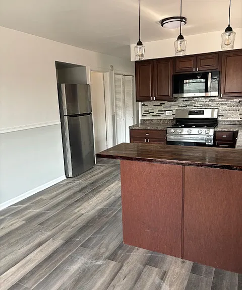 306 Crandon Ave — Photo 11
