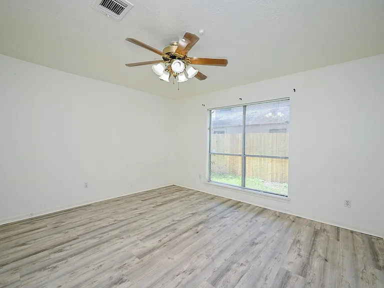7735 Quail Meadow Dr — Photo 28