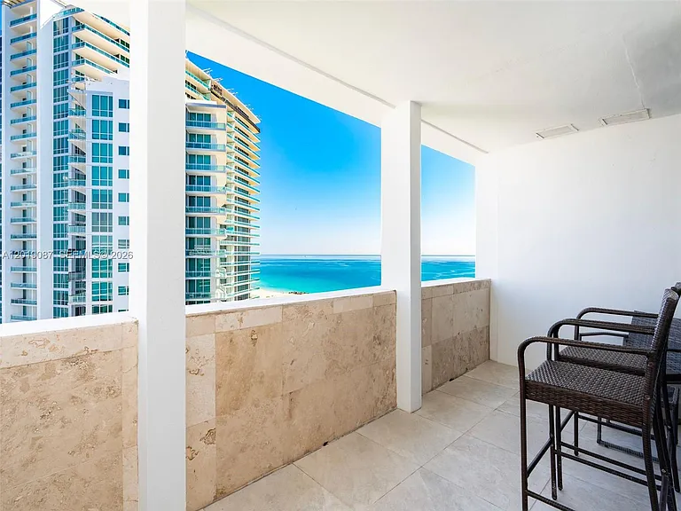 10275 Collins Ave #1502 — Photo 2