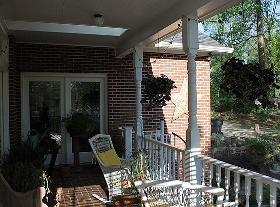 5th image of 501 Coffey St
