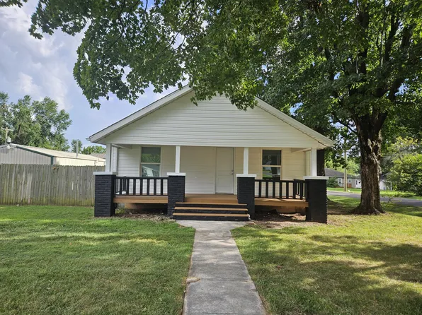 2956 W Olive Street, Springfield, MO 65802