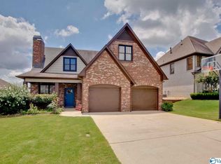2905 Old Barn Cir, Owens Cross Roads, AL 35763