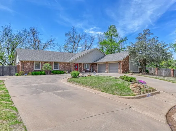116 Saint Charles Pl, Chickasha, OK 73018