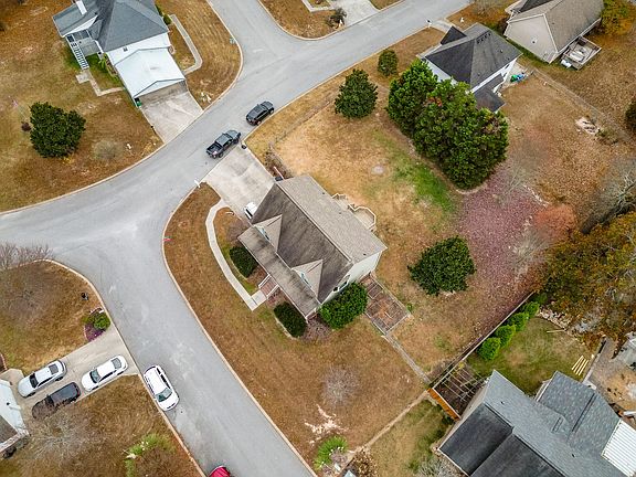 4th image of 7088 Buttercup Ln