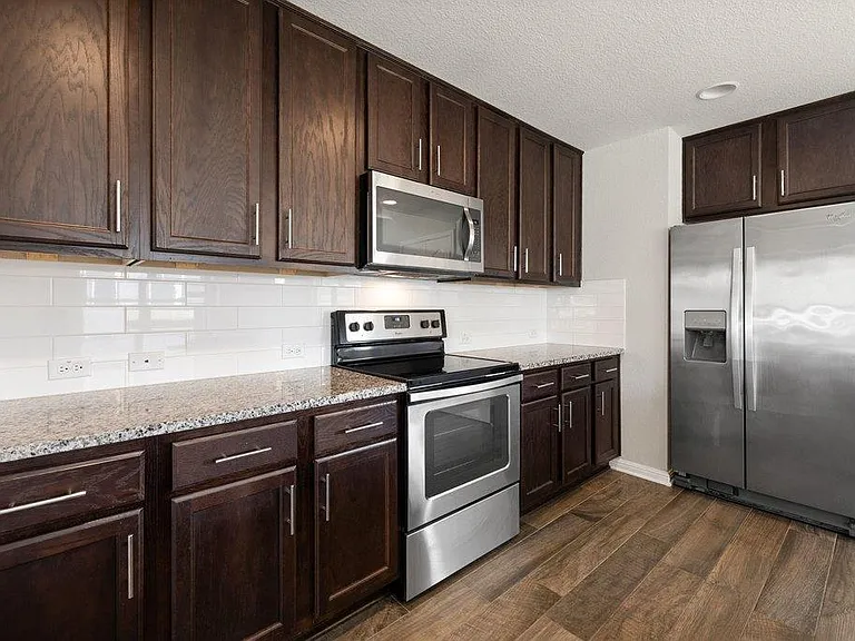 719 Coconut Grv — Photo 16