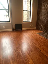 Rented by Alexander Bilu, LREB