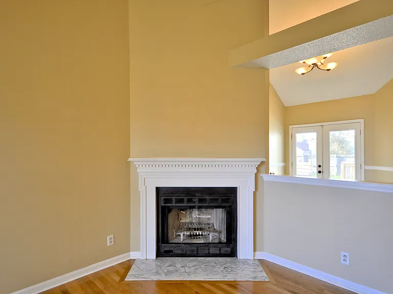 1942 Timberline Way — Photo 4