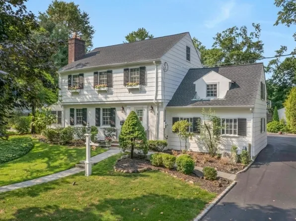 175 Canoe Brook Pkwy, Summit City, NJ 07901