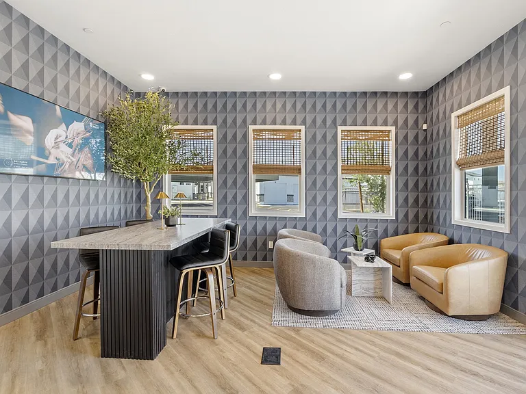 Pique Residences — Photo 32