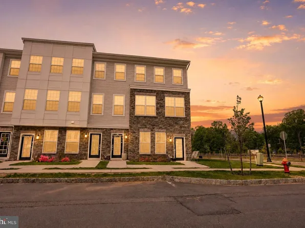179 Stoutsburg Blvd #179, Pennington, NJ 08534