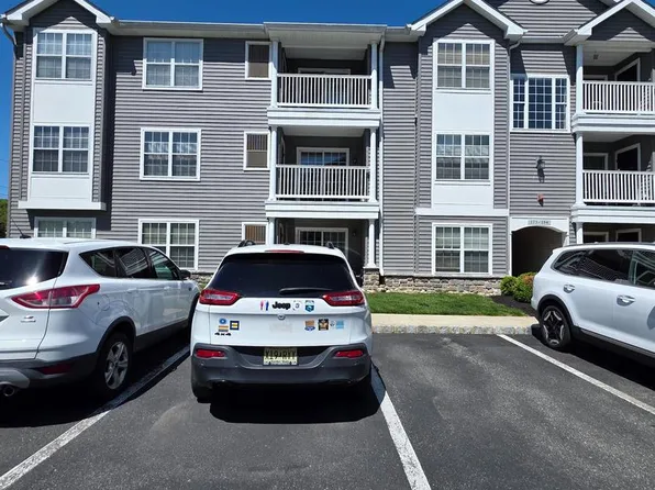 178 Natalie Rd, Delran, NJ 08075