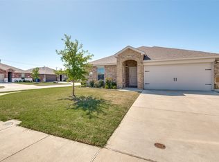 980 Fueller Dr, Aubrey, TX 76227