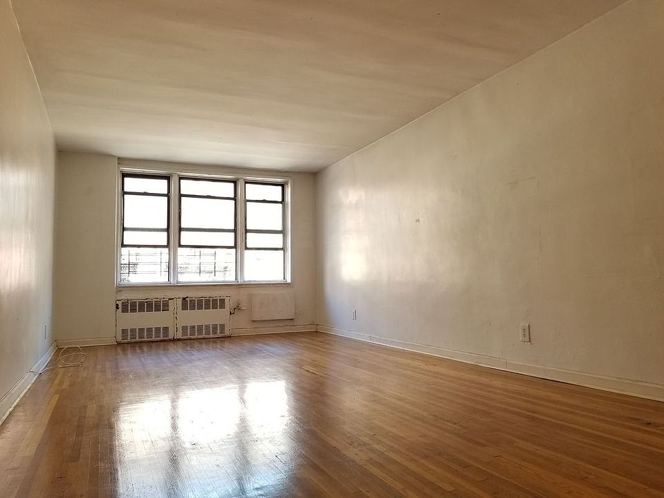 1st image of 400 E 21st St APT 3F