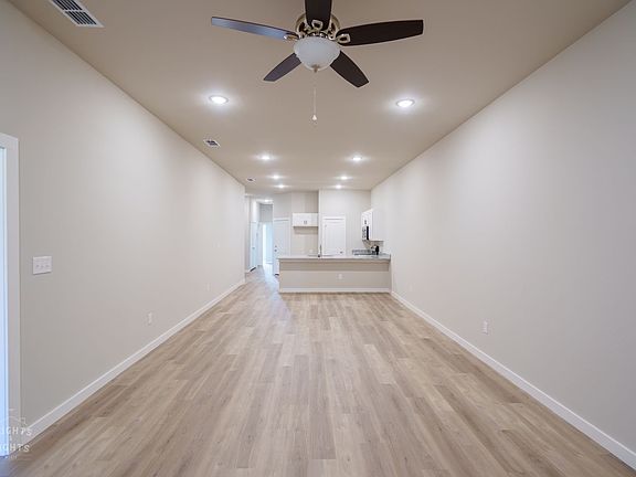 4th image of 6129 Princess Ln