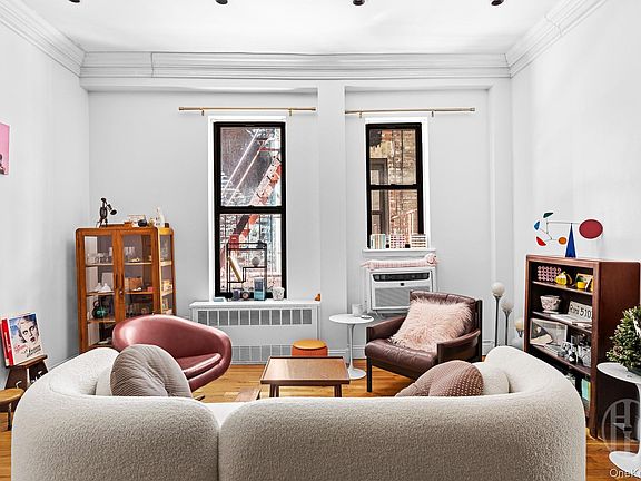 2nd image of 74 W 85th Street #5