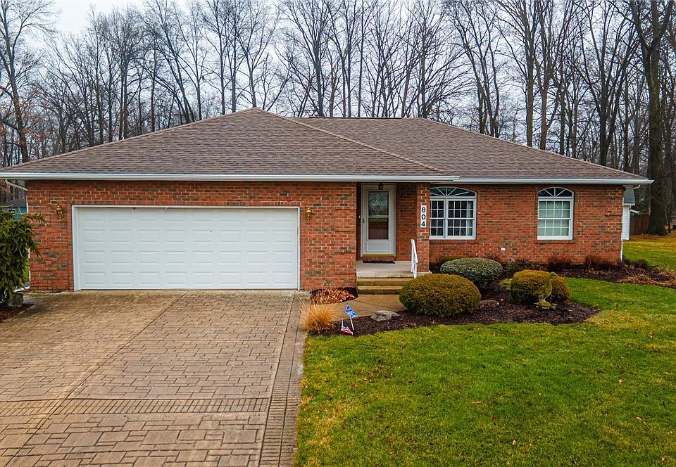 1st image of 804 Kennedy Dr