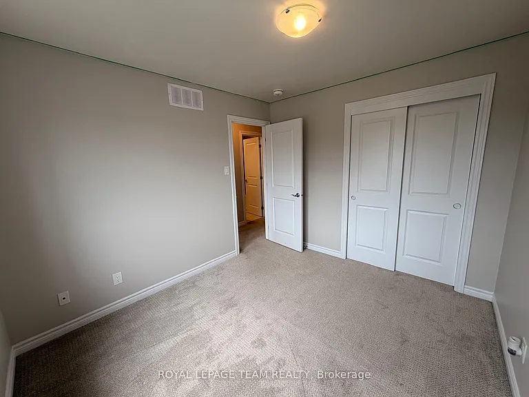 343 Grackle St N — Photo 29
