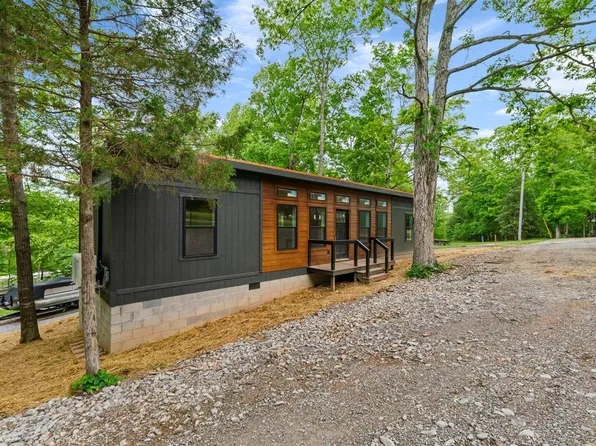 108 Branch Ln, Mammoth Cave, KY 42259