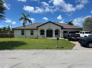 13202 SW 216th Ter, Miami, FL 33170