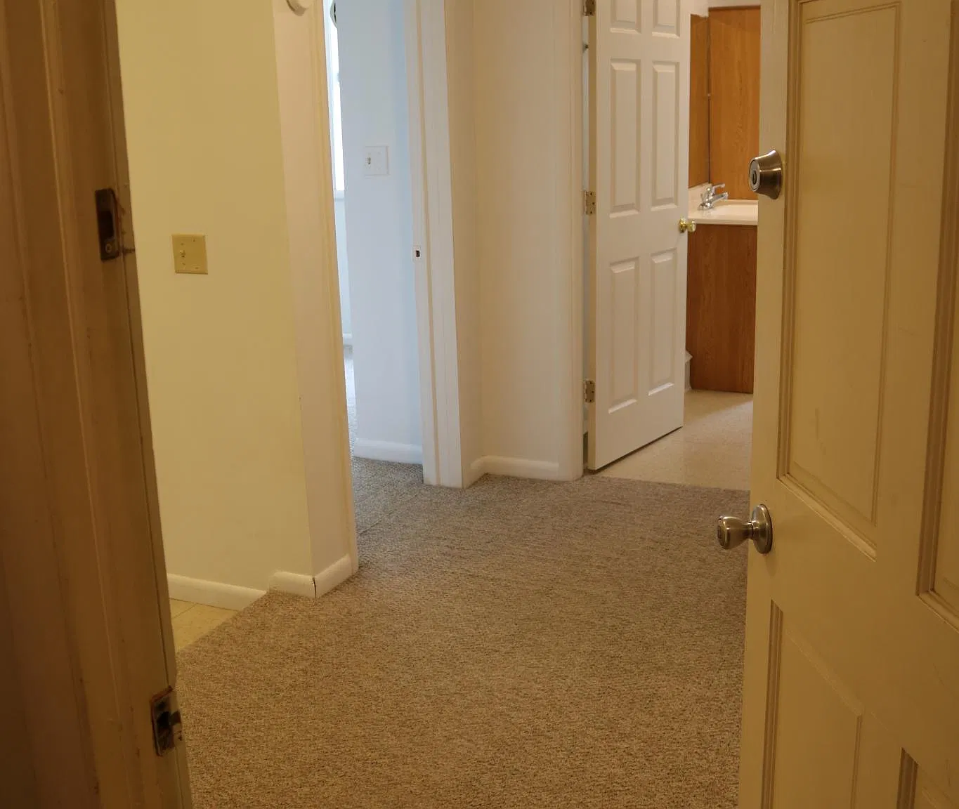 241 Elm St — Photo 2