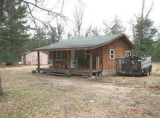 Huckleberry Trl, Harrison, MI 48625