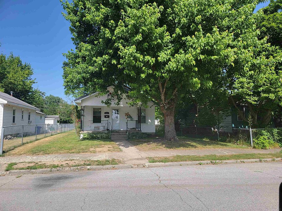 1st image of 1113 S Calumet St