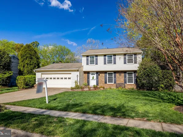 2212 Stirrup Iron Ln, Reston, VA 20191