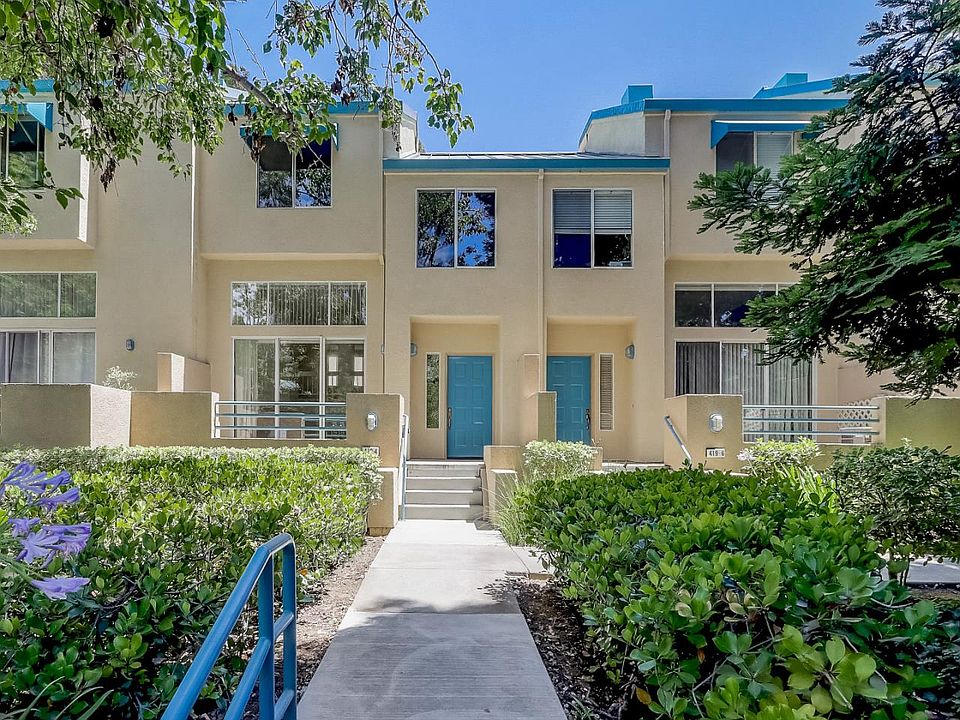 1st image of 419 Galleria Dr APT 4