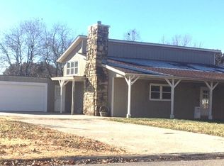701 E 1st St, Whitewater, KS 67154