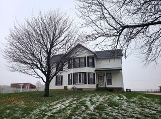 1796 Lee Center Rd, Amboy, IL 61310