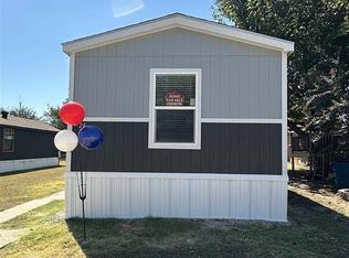 24 Colonial Dr, Hutchins, TX 75141