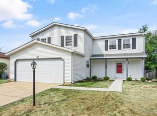 135 Lasalle Rd, Streamwood, IL 60107